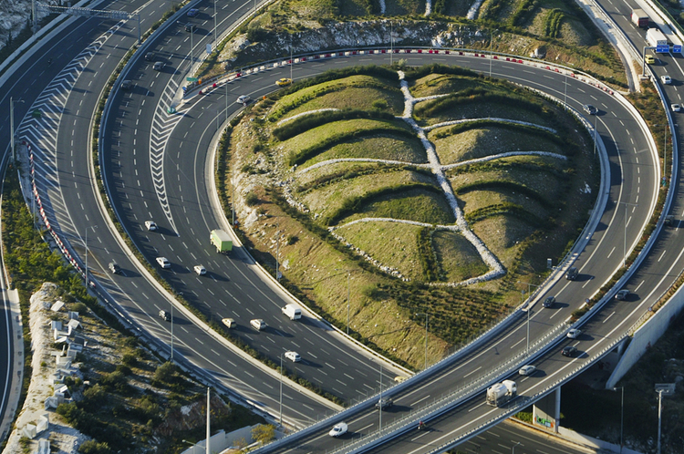 Έξι μονομάχοι στην αρένα της Αττικής Οδού