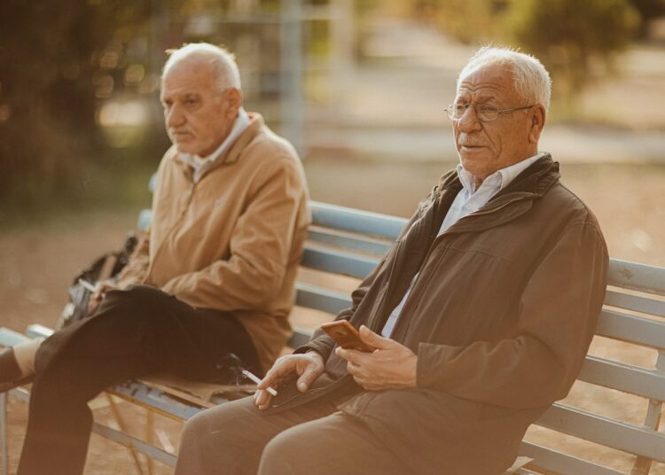 Έκθεση KPMG: Το 2022, η Ελλάδα στο χαμηλότερο επίπεδο κατανάλωσης παράνομων τσιγάρων από το 2018