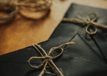 Η Grivalia, το glamping και το… Riviera Tennis Club.