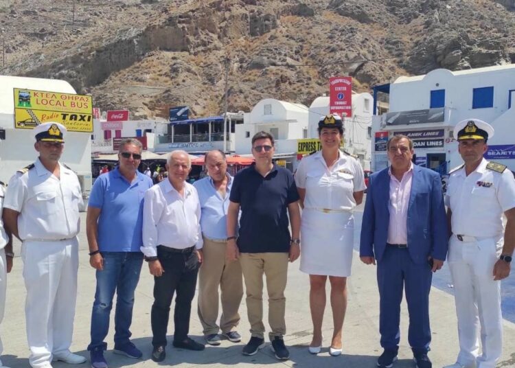Επίσκεψη του Υπουργού Ναυτιλίας και Νησιωτικής Πολιτικής Μιλτιάδη Βαρβιτσιώτη στην Σαντορίνη