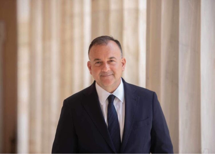 Το φως θα νικήσει το σκοτάδι