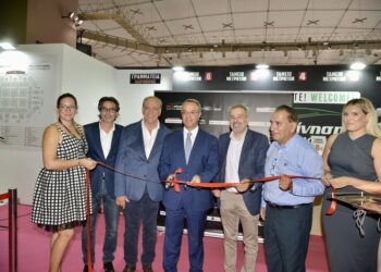 Χρήστος Σταϊκούρας: Στήριξη των πολιτών για την ενίσχυση της ηλεκτροκίνησης