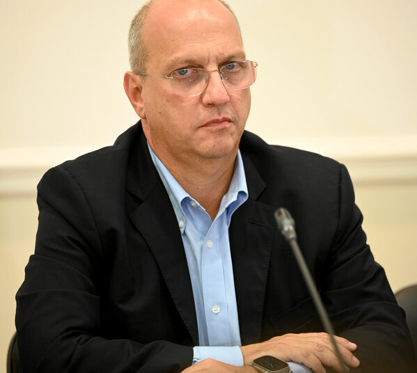 Γ.Οικονόμου μετά τη συνάντησή του με τον Φρέντη Μπελέρη:Η Αλβανία οφείλει άμεσα να επιτρέψει την ορκωμοσία του κ. Μπελέρη ως Δημάρχου