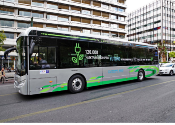 Χρήστος Σταϊκούρας: Στην κυκλοφορία τον Απρίλιο 250 υπερσύγχρονα αστικά λεωφορεία σε Αθήνα και Θεσσαλονίκη