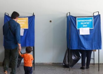 7 περιφερειάρχες και 246 δήμαρχοι εκλέχθηκαν από τον πρώτο γύρο