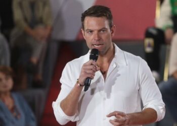 Στ. Κασσελάκης: Ο κ. Αυτιάς ας συνεχίσει να προσβάλλει τη νοημοσύνη μας από το σπίτι του