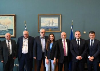 Συνάντηση  Χρήστου Στυλιανίδη, με το Δ.Σ. του Συνδέσμου Επιχειρήσεων Επιβατηγού Ναυτιλίας (Σ.Ε.Ε.Ν),