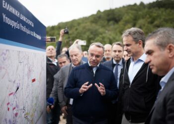 Χρήστος Σταϊκούρας: Ξεκινά η κατασκευή του οδικού άξονα Λαμία – Αντίρριο, που ενώνει το Αιγαίο με το Ιόνιο