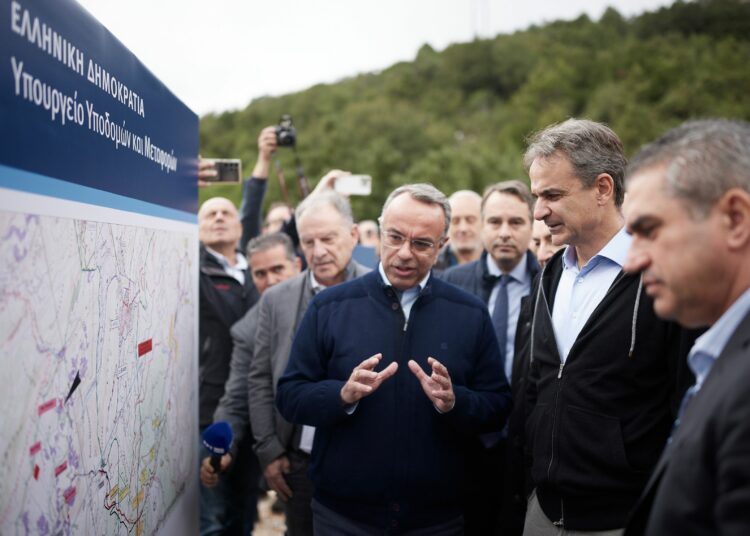 Χρήστος Σταϊκούρας: Ξεκινά η κατασκευή του οδικού άξονα Λαμία – Αντίρριο, που ενώνει το Αιγαίο με το Ιόνιο