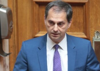 Χ. Θεοχάρης: Την Τρίτη ανοίγει το βιβλίο προσφορών για ΕΤΕ – Έκλεισε η συμφωνία Uni Gredit και Alpha Bank