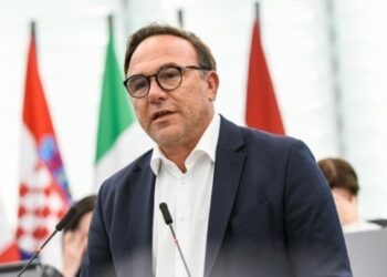 Αποχώρησε ο Πέτρος Κόκκαλης από την ευρωομάδα του ΣΥΡΙΖΑ-ΠΣ