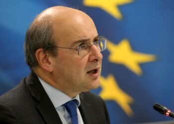 Κ. Χατζηδάκης: Μεγάλη εθνική επιτυχία η αναβάθμιση της οικονομίας από την Fitch