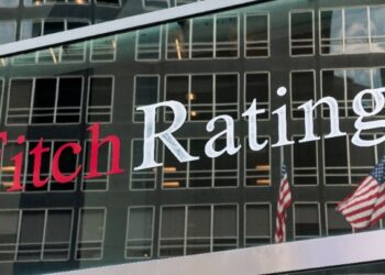 O οίκος πιστοληπτικής αξιολόγησης Fitch αναβάθμισε το ελληνικό αξιόχρεο στην επενδυτική βαθμίδα