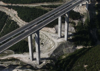 Κομισιόν: Οι εξελίξεις για ΕΤΑΔ, Αττική Οδό, Εγνατία και ΔΑΑ