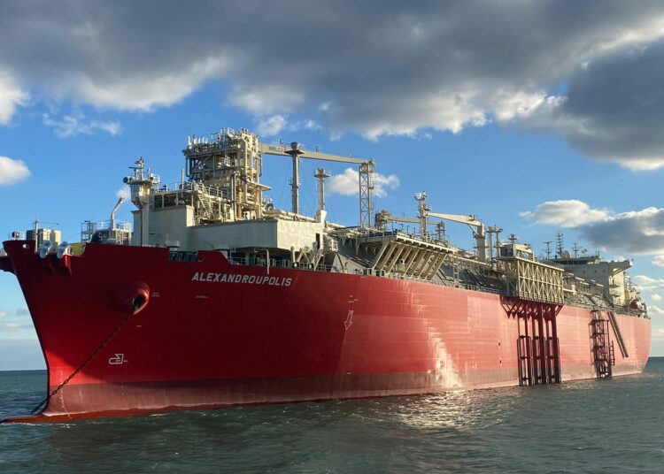 Το FSRU “ΑΛΕΞΑΝΔΡΟΥΠΟΛΙΣ” της Gastrade έφτασε στην Αλεξανδρούπολη