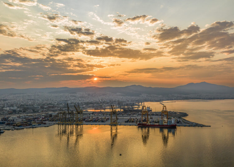 ΟΛΘ: Τέσσερα τα σχήματα για την επέκταση του προβλήτα 6