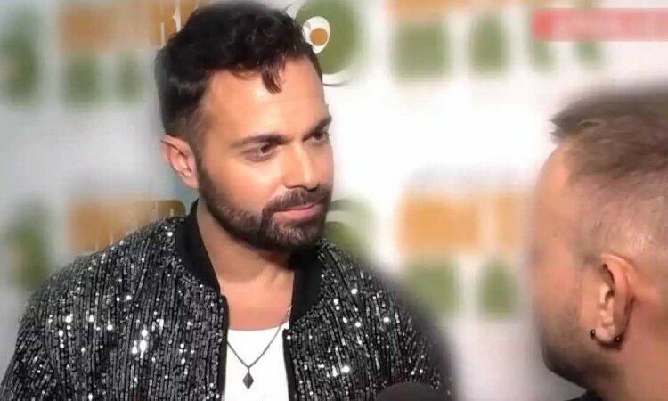 Ηλίας Βρεττός: «Νηστεύω και κοινωνώ κάθε εβδομάδα»