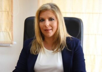 Μ. Συρεγγέλα: Η κυβέρνηση αντιμετωπίζει την ακρίβεια ολιστικά