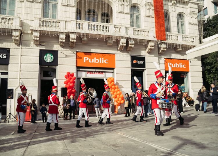 Στρατηγική συμμαχία VodafoneΕλλάδας και Public