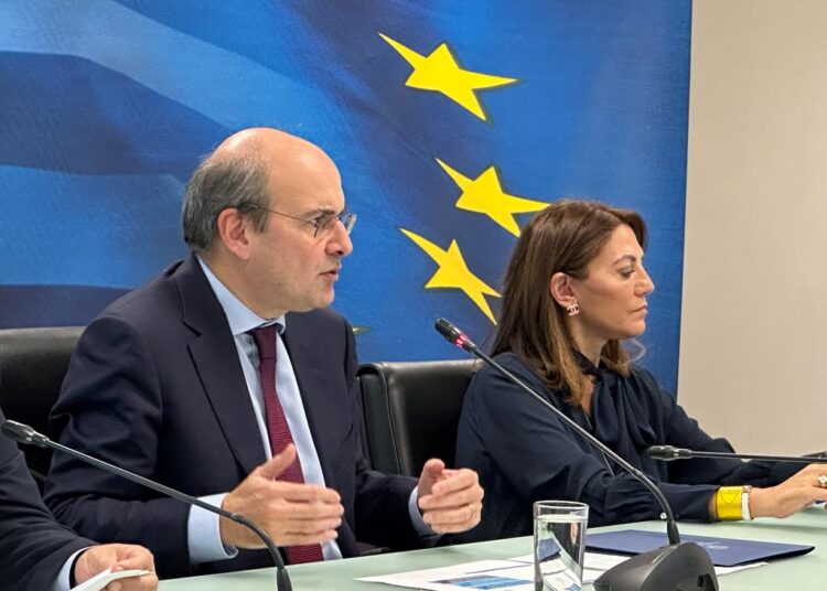 Όλες οι αλλαγές για αιγιαλό και παραλίες- Το νέο πλαίσιο του ΥΠΕΘΟ