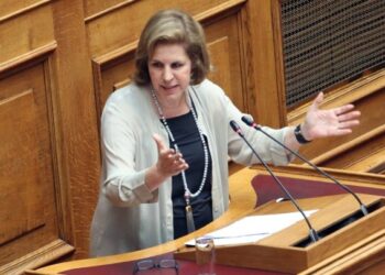 Στη ΝΔ η Εύη Χριστοφιλοπούλου, πρώην υπουργός του ΠΑΣΟΚ