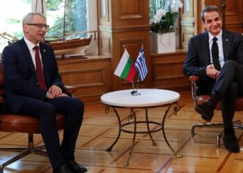 Συμφωνία Μητσοτάκη-Ντενκόφ για συνεργασία σε ενέργεια και μεταφορές