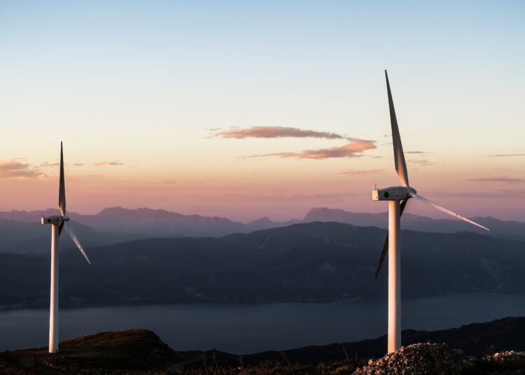 ΑΔΜΗΕ: Το 2023 χρονιά ρεκόρ για την καθαρή ενέργεια στην Ελλάδα