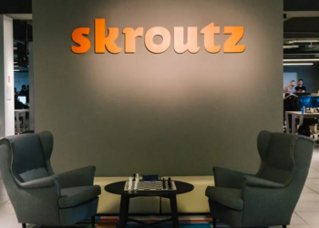 Skroutz: Πως κινήθηκαν οι εορταστικές online αγορές φέτος