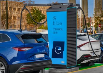 ΔΕΗ blue: Ξεπέρασε τα 2.000 σημεία φόρτισης πανελλαδικά