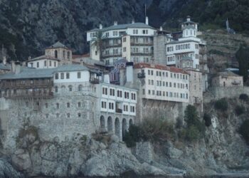 Άγιο Όρος για ομόφυλα ζευγάρια: Είναι μεγάλο έγκλημα, διαλύεται ολόκληρη η ανθρώπινη ύπαρξη