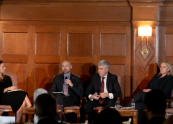 Β. Μπουζάλη (MYTILINEOS): Πράσινη μετάβαση αλλά χωρίς να βλάψουμε τις χώρες και τη βιομηχανία μας