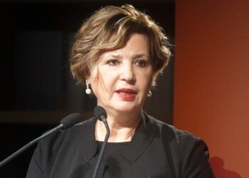 Όλγα Γεροβασίλη: Ζητά σύγκληση οργάνων πριν το συνέδριο «διάλυσης του κόμματος που ο Αλέξης Τσίπρας έφερε στη διακυβέρνηση του τόπου»