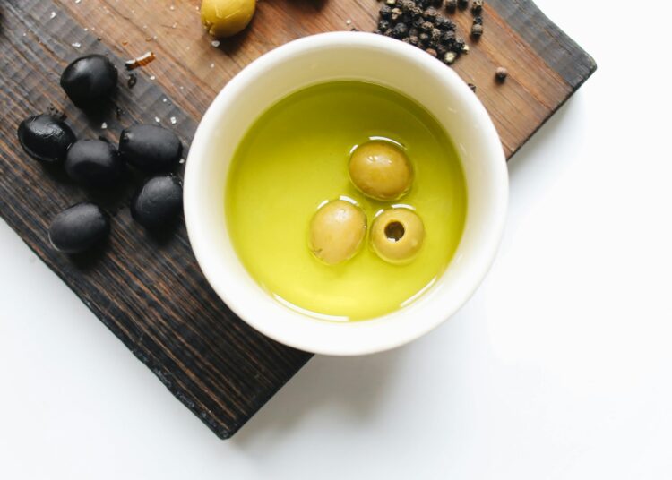 Eurostat: Πάνω από 50% αυξήθηκε η τιμή του ελαιόλαδου στην ΕΕ μέσα σε ένα χρόνο, έναντι αύξησης 67% στην Ελλάδα