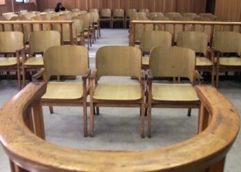 Ένοχος για βιασμό και βαρύτατες πράξεις ο Μίχος- Αθώα για όλα τα κακουργήματα η μητέρα της