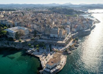 Από το Όσλο ως το Μαρακές πετούν οι Έλληνες τα τριήμερα της Καθαράς Δευτέρας και της 25ης Μαρτίου