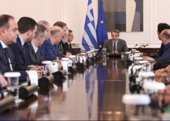 Μητσοτάκης σε θεσμικούς φορείς Θεσσαλίας: Η δύσκολη δουλειά τώρα ξεκινά