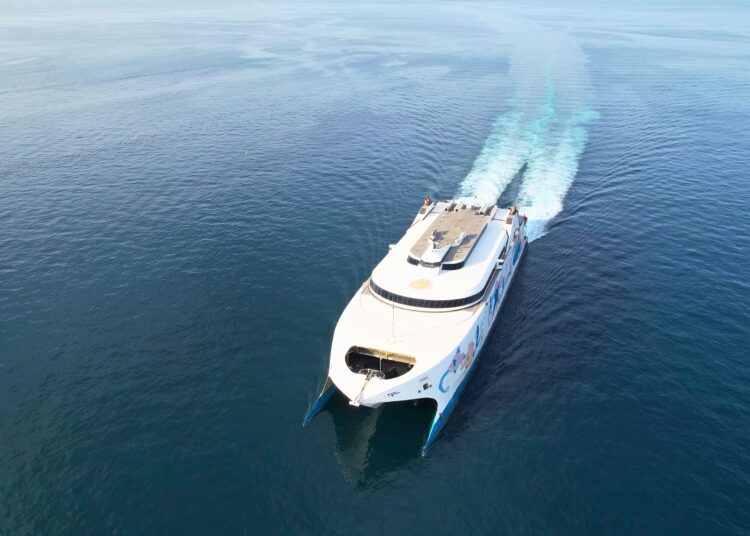 EuroChampion Jet – Το νέο εντυπωσιακό ταχύπλοο της SEAJETS κατέφτασε στο λιμάνι του Πειραιά!