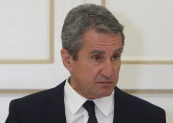 Την ίδρυση πολιτικού κόμματος, με το όνομα «Δημοκράτες» ανακοίνωσε ο Ανδρέας Λοβέρδος