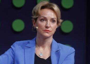 Αλεξάνδρα Σδούκου: «Στηρίζουμε την αύξηση της δυναμικότητας των αγωγών TAP και IGB»