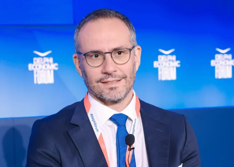 Τάσσος Μάνος: Παρά την κρίση στην Ουκρανία ο καταναλωτής γλίτωσε 1,2 δισ. ευρώ