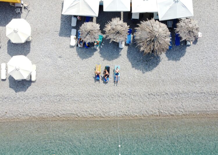 Διαφάνεια στις παραχωρήσεις αιγιαλών με ελάχιστο τίμημα (διαφορετικό ανά περιοχή) και ηλεκτρονικές δημοπρασίες