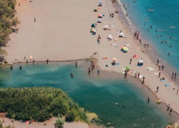 Διαφάνεια στις παραχωρήσεις αιγιαλών με ελάχιστο τίμημα (διαφορετικό ανά περιοχή) και ηλεκτρονικές δημοπρασίες