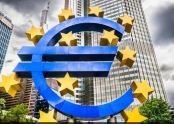 ΕΚΤ: Ανθεκτικές οι τράπεζες της Ευρωζώνης – “καμπανάκι” για την αγορά ακινήτων