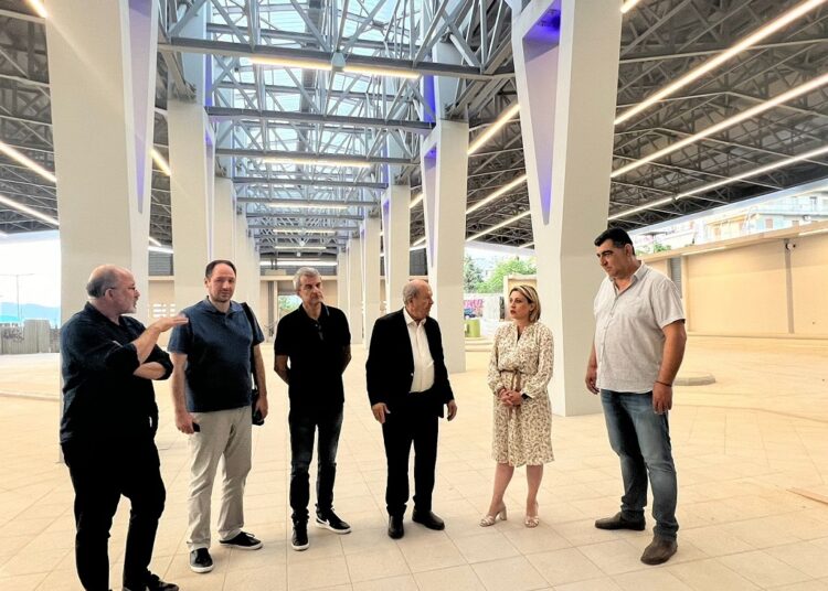 Η Χριστίνα Αλεξοπούλου στις νέες εγκαταστάσεις του ΚΤΕΛ ΑΧΑΙΑΣ