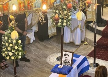 Στη γενέτειρά του, «επέστρεψε» ο επί 50 χρόνια αγνοούμενος στρατιώτης της ΕΛΔΥΚ Κωνσταντίνος Τσιτιρίδης – Σε κλίμα συγκίνησης η κηδεία του