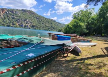 Άμεση επέμβαση και απομάκρυνση παράνομων κατασκευών στη Λίμνη Ζηρού