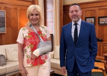 Συνάντηση της Ιουλίας Τσέτη με το διοικητή της ΤτΕ, Γ. Στουρνάρα