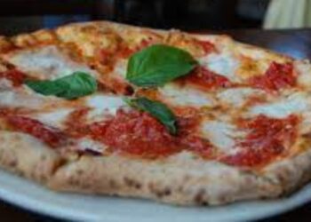 Pizza Margherita: Η αληθινή ιστορία της «βασίλισσας» της πίτσας