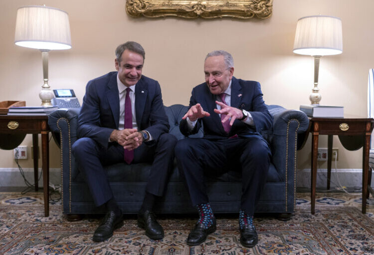 ΗΠΑ: Ο Κυριάκος Μητσοτάκης συναντήθηκε με τον ηγέτη της πλειοψηφίας στη Γερουσία
