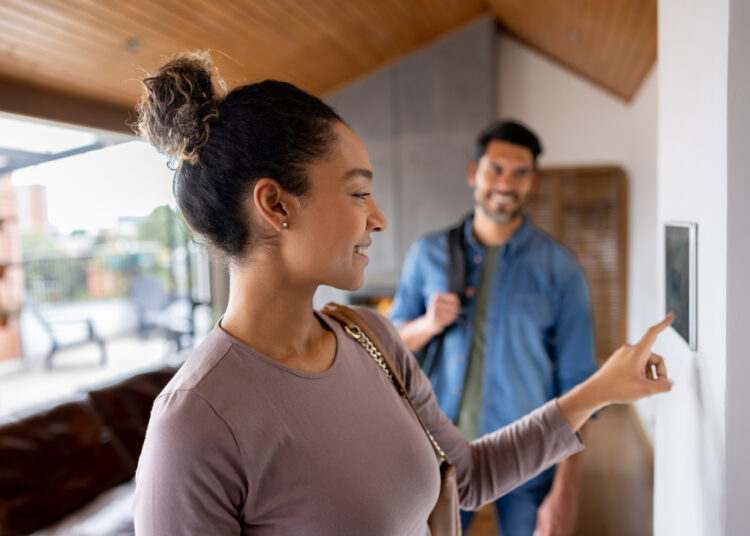 Έξυπνοι τρόποι για να κρατήσεις μακριά τους διαρρήκτες